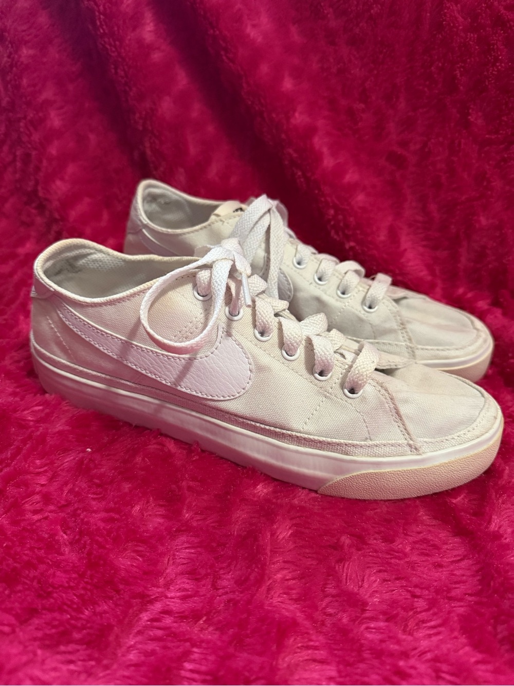 Nike White Low-Top Canvas Women's Sneakers